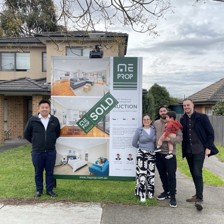 Tomii_Buyers_Agents_1813 2 Large