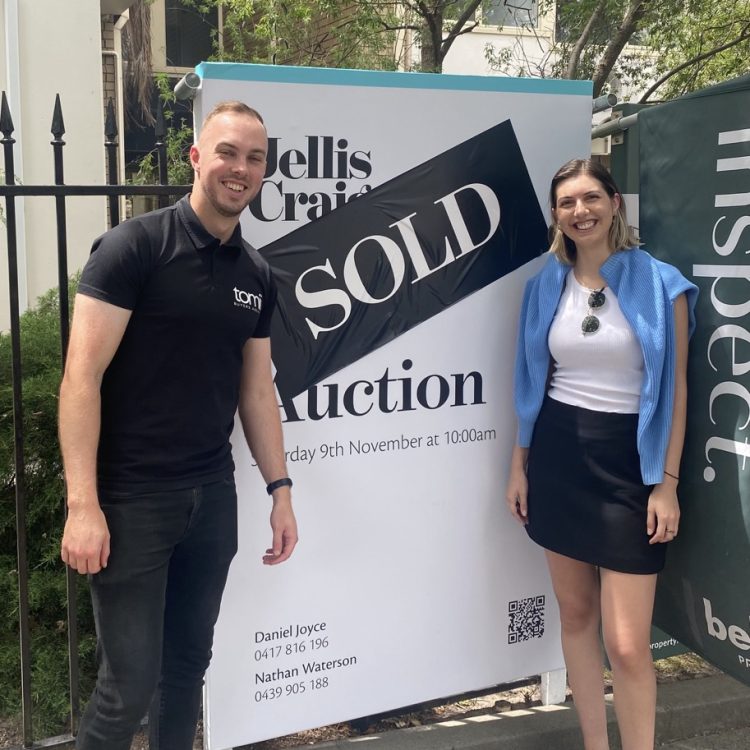 Tomii_Buyers_Agents_9841 2 Large